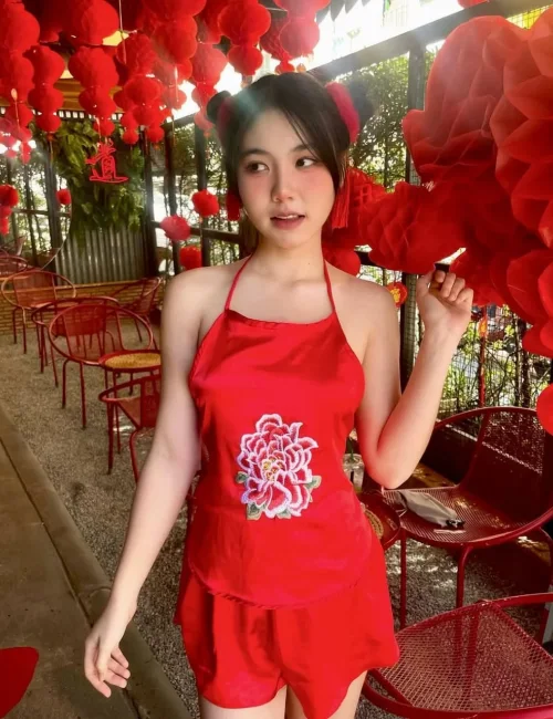 Ariana photo 4, asian, petite, black hair, 157 cm, 50 kg, Large bust, Hong Kong