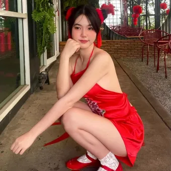 Ariana photo 5, asian, petite, black hair, 157 cm, 50 kg, Large bust, Hong Kong