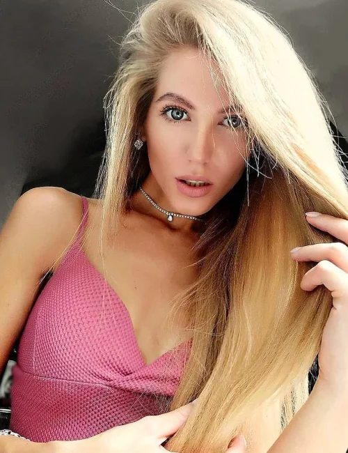 Vera photo 2, european, athletic, blonde hair, 167 cm, 58 kg, Medium bust, Hong Kong