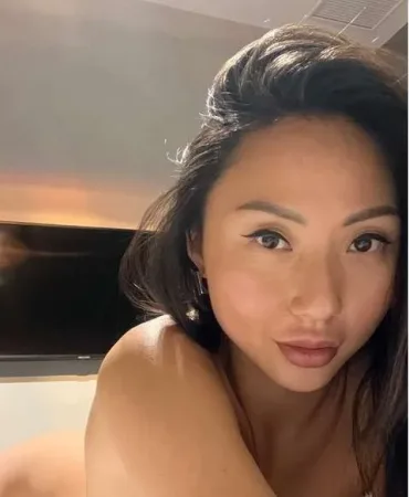 Sofia photo 1, asian, curvy, brunette, 170 cm, 76 kg, Medium bust, Hong Kong