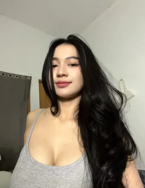 Sofia photo 1, asian, petite, black hair, 155 cm, 45 kg, Large bust, Hong Kong