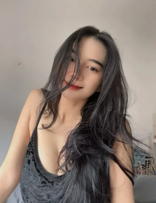 Sofia photo 6, asian, petite, black hair, 155 cm, 45 kg, Large bust, Hong Kong