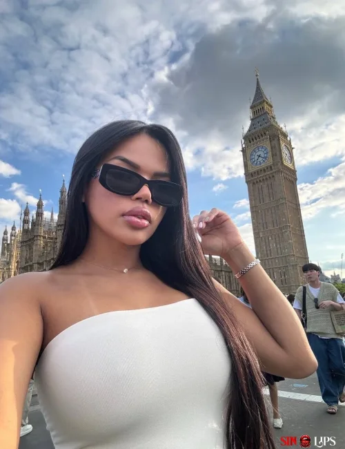 Sofia photo 4, latino, athletic, black hair, 160 cm, 55 kg, Large bust, Hong Kong