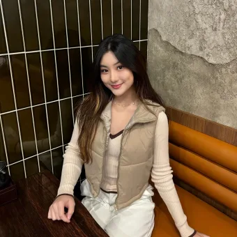 Vera photo 5, asian, slim, brunette, 167 cm, 49 kg, Large bust, Hong Kong