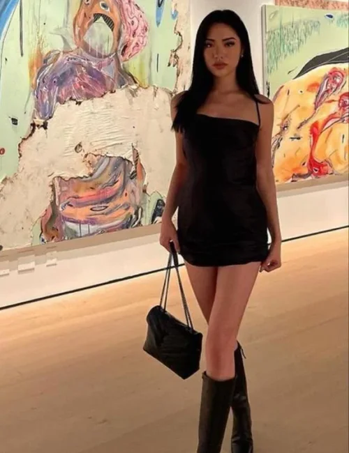 Vera photo 2, asian, athletic, black hair, 175 cm, 60 kg, Medium bust, Hong Kong