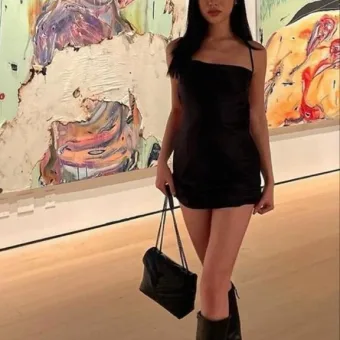 Vera photo 2, asian, athletic, black hair, 175 cm, 60 kg, Medium bust, Hong Kong
