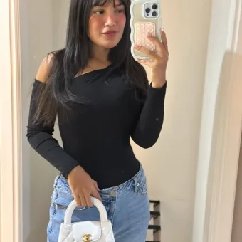 Nika photo 5, asian, slim, black hair, 180 cm, 52 kg, Large bust, Hong Kong