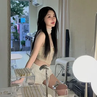 Sofia photo 4, asian, slim, black hair, 167 cm, 50 kg, Medium bust, Hong Kong