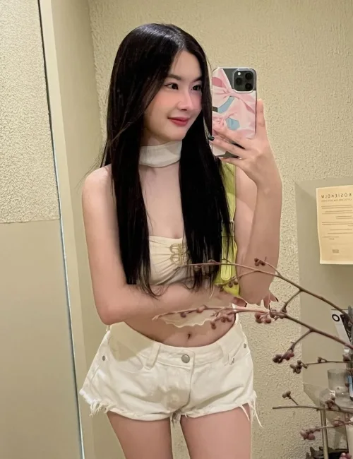 Sofia photo 6, asian, slim, black hair, 167 cm, 50 kg, Medium bust, Hong Kong
