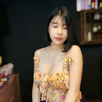 Nika photo 5, asian, petite, black hair, 155 cm, 50 kg, Large bust, Hong Kong