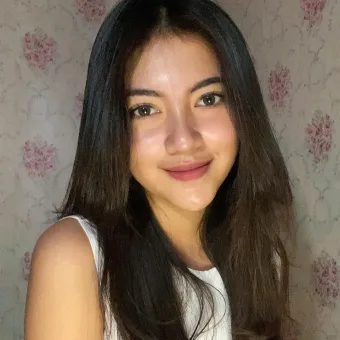 Nika photo 4, asian, slim, black hair, 166 cm, 50 kg, Small bust, Hong Kong