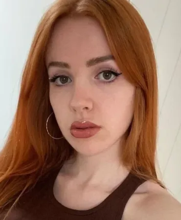 Mira photo 1, european, athletic, red hair, 168 cm, 60 kg, Large bust, Hong Kong