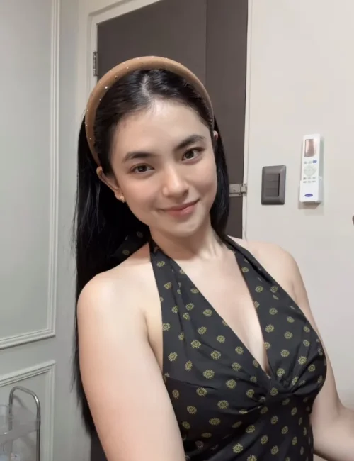 Lina photo 6, asian, slim, black hair, 164 cm, 48 kg, Medium bust, Hong Kong
