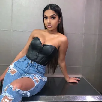 Mira photo 4, middle eastern, slim, black hair, 172 cm, 56 kg, Large bust, Hong Kong