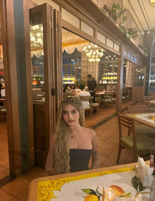 Mira photo 6, asian, petite, blonde hair, 157 cm, 43 kg, Medium bust, Hong Kong