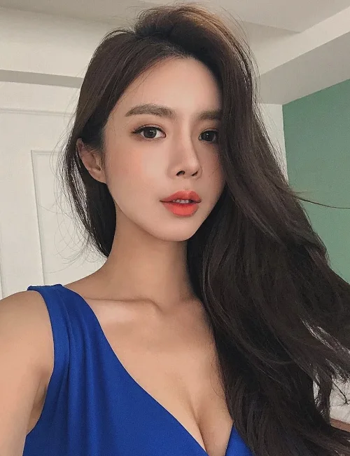 Mila photo 1, asian, slim, black hair, 165 cm, 51 kg, Large bust, Hong Kong