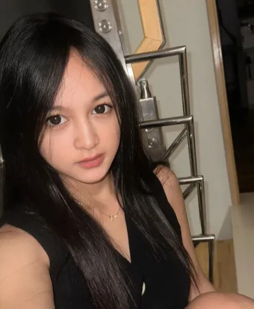 Mila photo 1, asian, athletic, black hair, 166 cm, 53 kg, Medium bust, Hong Kong