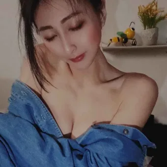 Lina photo 3, asian, slim, black hair, 165 cm, 49 kg, Medium bust, Hong Kong