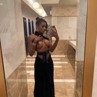 Sofia photo 4, ebony / black, athletic, black hair, 166 cm, 60 kg, Large bust, Hong Kong