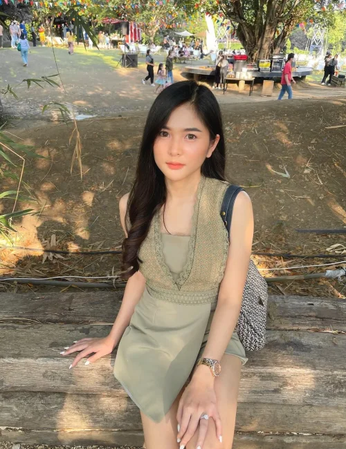 Nika photo 7, asian, slim, black hair, 165 cm, 49 kg, Large bust, Hong Kong