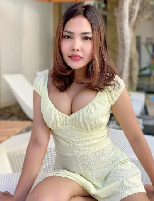 Nika photo 5, asian, petite, brunette, 155 cm, 48 kg, Medium bust, Hong Kong
