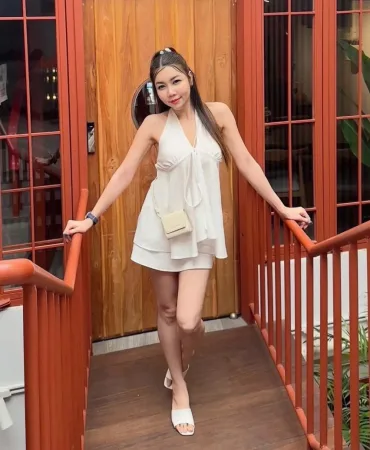 Eva photo 1, asian, athletic, brunette, 160 cm, 50 kg, Large bust, Hong Kong