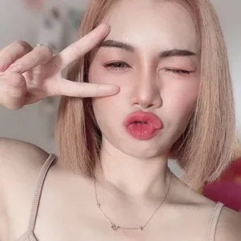 Mila photo 4, asian, petite, auburn hair, 153 cm, 43 kg, Medium bust, Hong Kong