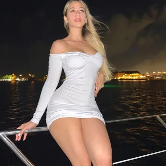 Nika photo 2, european, athletic, blonde hair, 166 cm, 56 kg, Large bust, Hong Kong