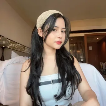 Ariana photo 3, asian, slim, black hair, 166 cm, 46 kg, Medium bust, Hong Kong