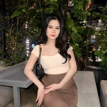 Ariana photo 4, asian, slim, black hair, 166 cm, 46 kg, Medium bust, Hong Kong