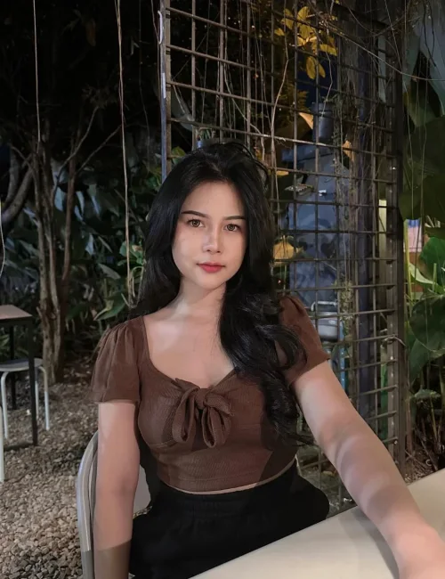 Ariana photo 5, asian, slim, black hair, 166 cm, 46 kg, Medium bust, Hong Kong