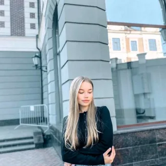 Eva photo 4, european, slim, blonde hair, 165 cm, 49 kg, Small bust, Hong Kong