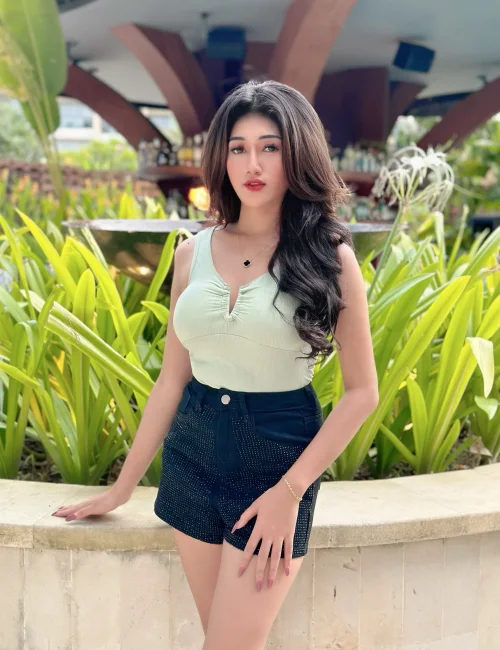 Lina photo 9, asian, slim, black hair, 165 cm, 45 kg, Medium bust, Hong Kong