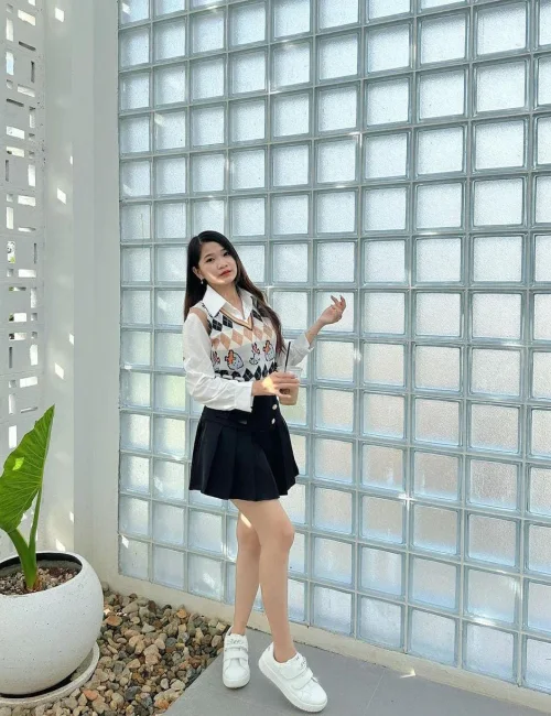 Ariana photo 9, asian, athletic, brunette, 160 cm, 50 kg, Medium bust, Hong Kong