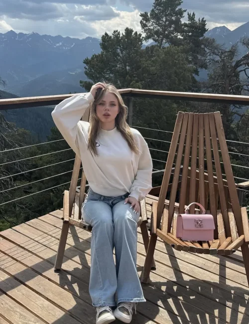 Mira photo 7, european, athletic, blonde hair, 167 cm, 55 kg, Medium bust, Hong Kong