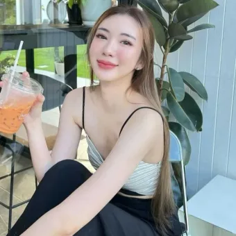 Mila photo 2, asian, slim, brunette, 165 cm, 48 kg, Medium bust, Hong Kong