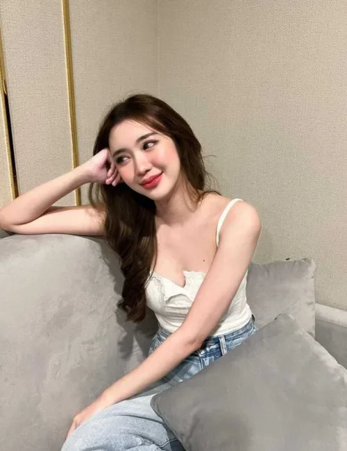 Mila photo 3, asian, slim, brunette, 165 cm, 48 kg, Medium bust, Hong Kong
