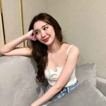 Mila photo 3, asian, slim, brunette, 165 cm, 48 kg, Medium bust, Hong Kong