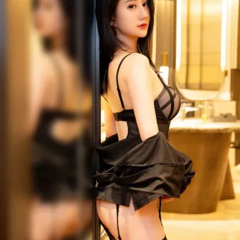 Sofia photo 4, asian, slim, black hair, 169 cm, 49 kg, Large bust, Hong Kong