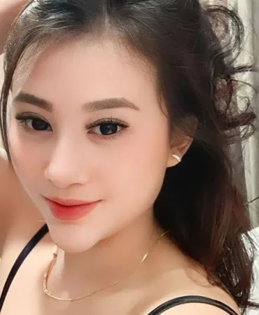 Nika photo 1, asian, athletic, brunette, 165 cm, 52 kg, Small bust, Hong Kong