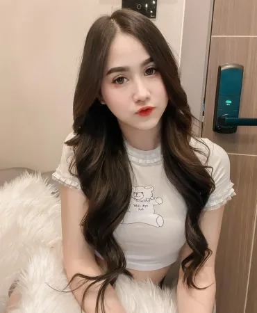 Vera photo 1, asian, slim, brunette, 167 cm, 50 kg, Medium bust, Hong Kong