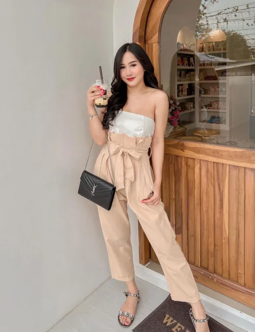 Vera photo 4, asian, slim, brunette, 167 cm, 50 kg, Medium bust, Hong Kong