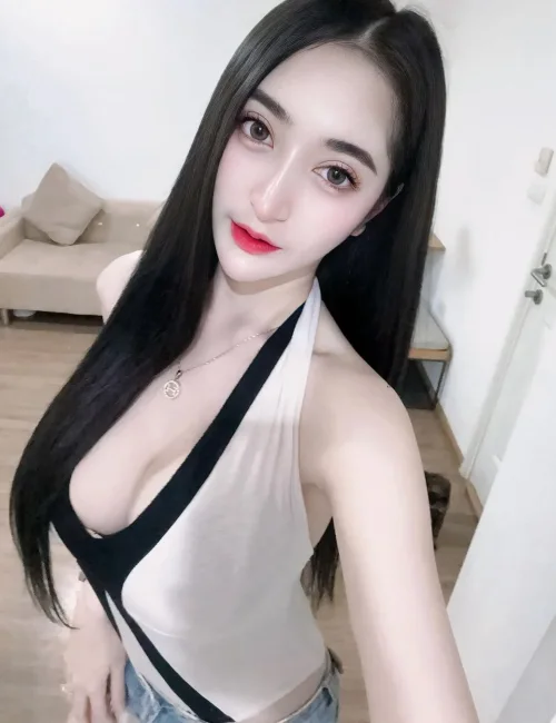 Mira photo 1, asian, athletic, black hair, 163 cm, 52 kg, Large bust, Hong Kong