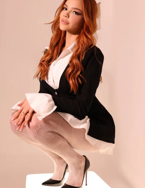 Sofia photo 6, european, slim, red hair, 163 cm, 50 kg, Large bust, Hong Kong