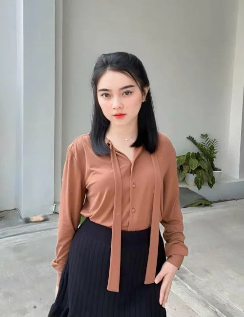 Ariana photo 2, asian, athletic, black hair, 163 cm, 53 kg, Medium bust, Hong Kong