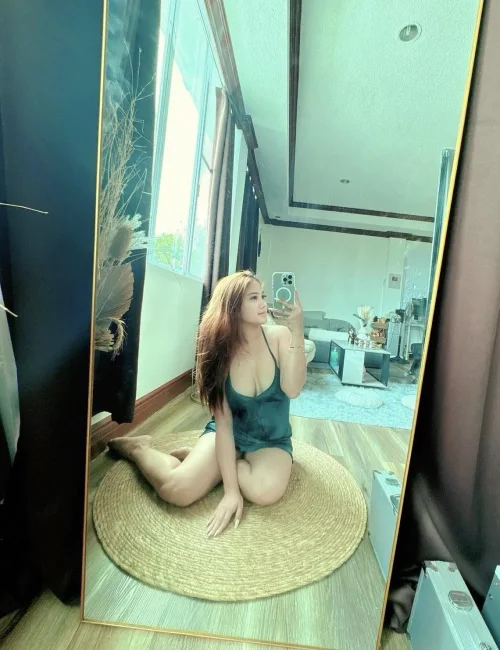 Mila photo 10, asian, slim, brunette, 175 cm, 46 kg, Large bust, Hong Kong