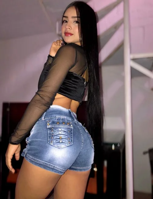 Mila photo 10, latino, slim, black hair, 171 cm, 50 kg, Medium bust, Hong Kong