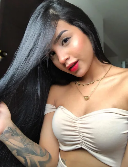Mila photo 2, latino, slim, black hair, 171 cm, 50 kg, Medium bust, Hong Kong