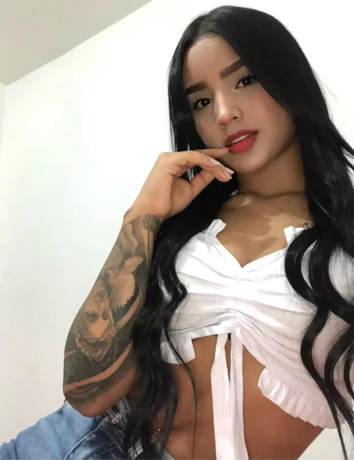 Mila photo 8, latino, slim, black hair, 171 cm, 50 kg, Medium bust, Hong Kong