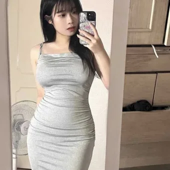 Eva photo 4, asian, slim, black hair, 166 cm, 47 kg, Large bust, Hong Kong